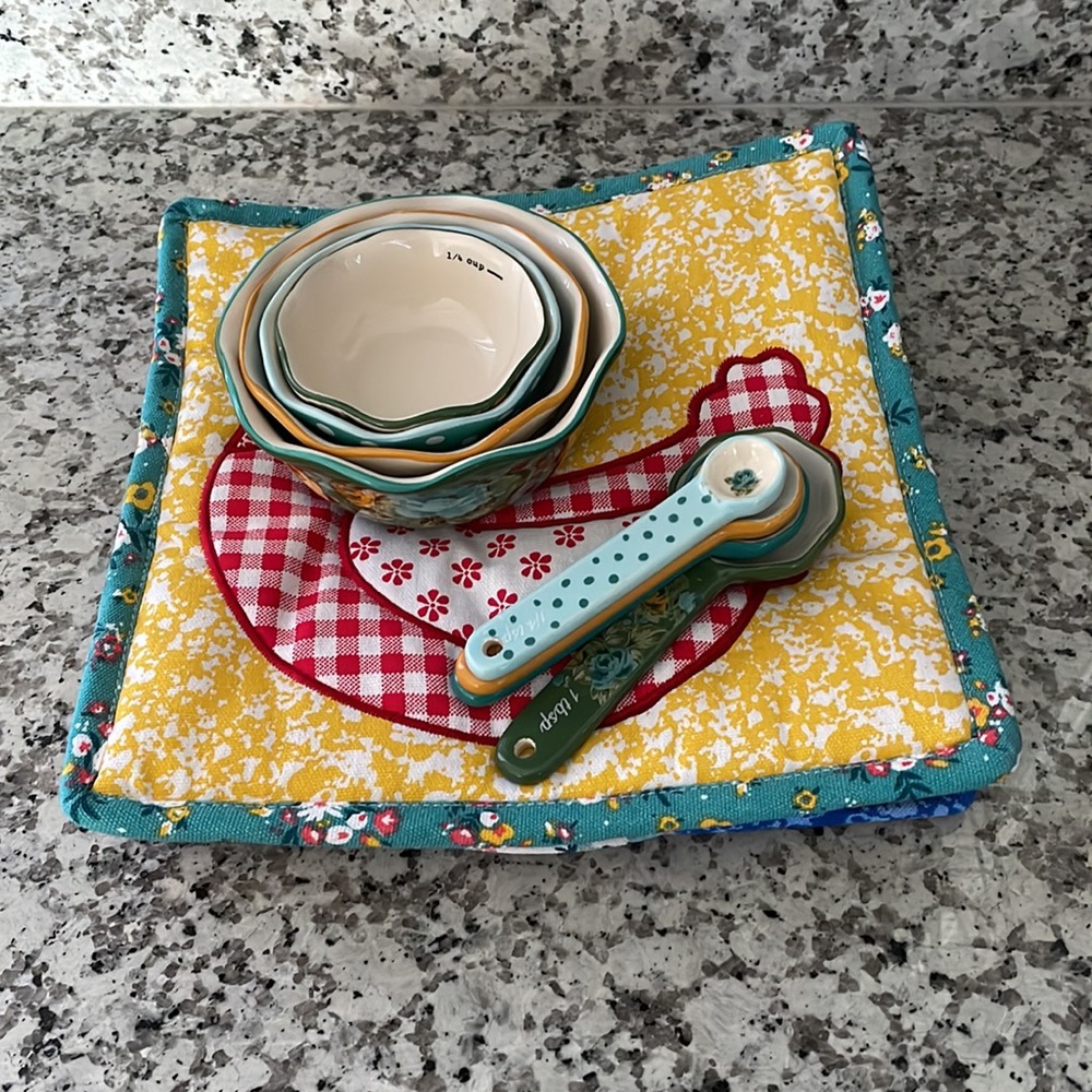 Pioneer woman bundle